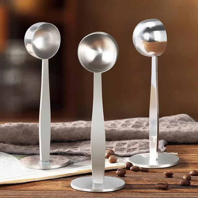 Doseur à café avec presse - 3 coloris disponibles