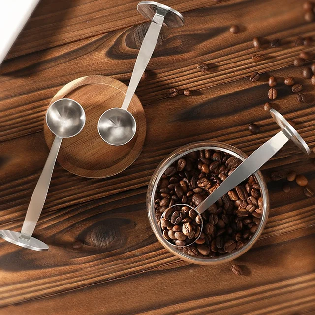 Doseur à café avec presse - 3 coloris disponibles