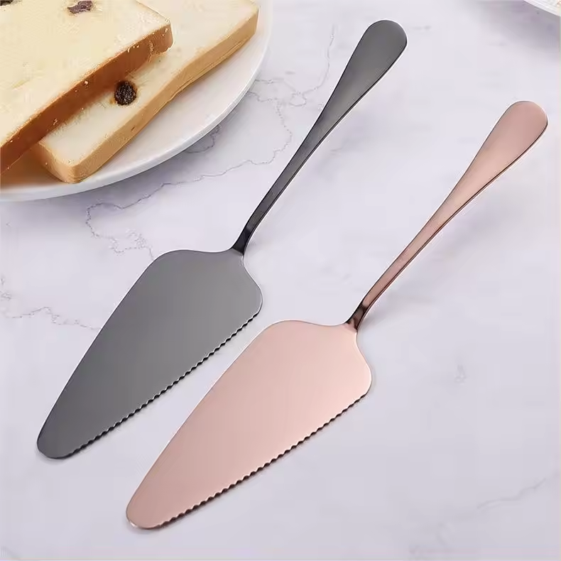 Pelle à tarte / Pizza - Tranchante - 5 coloris disponibles
