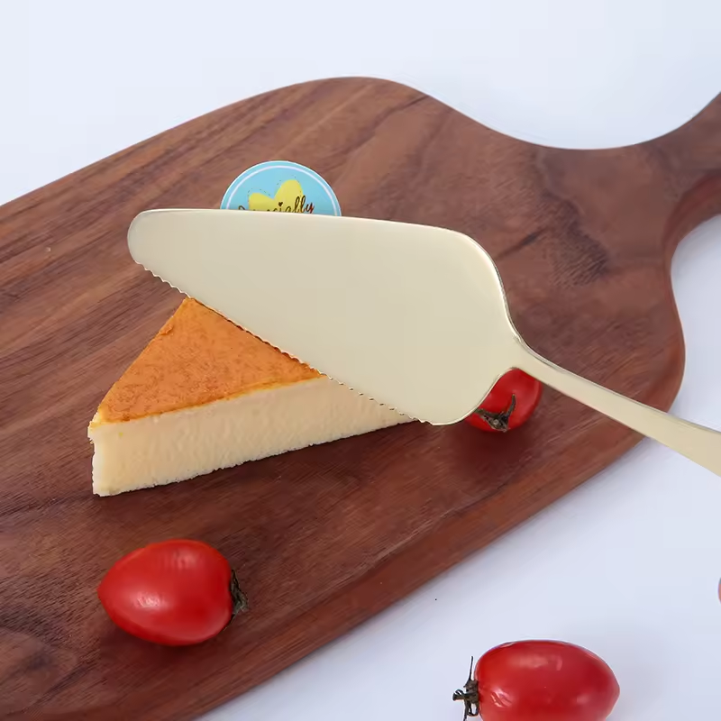 Pelle à tarte / Pizza - Tranchante - 5 coloris disponibles