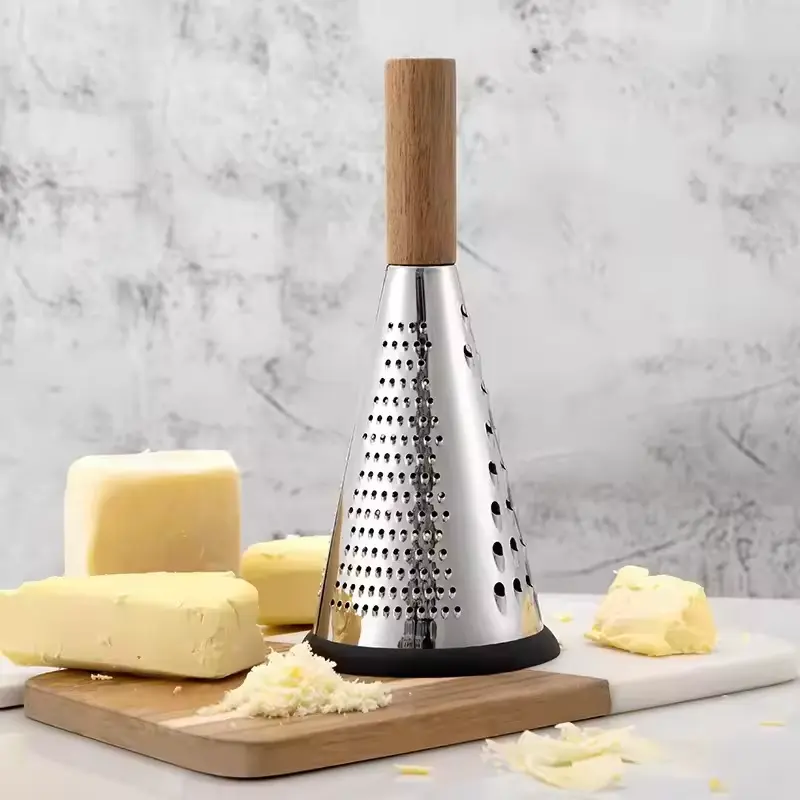 Râpe conique - Inox et bois