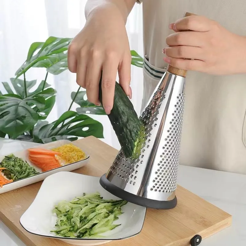 Râpe conique - Inox et bois